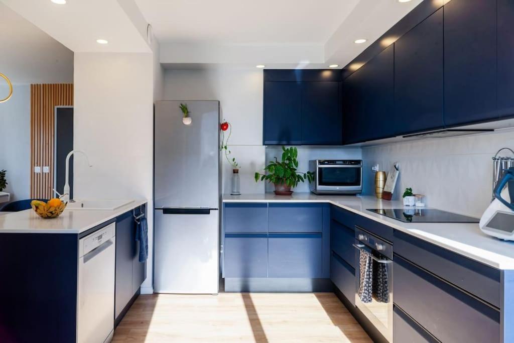 Appartement T3 Le Designer 4E-Terrasse-Climatisation & Netflix à Marseille Extérieur photo