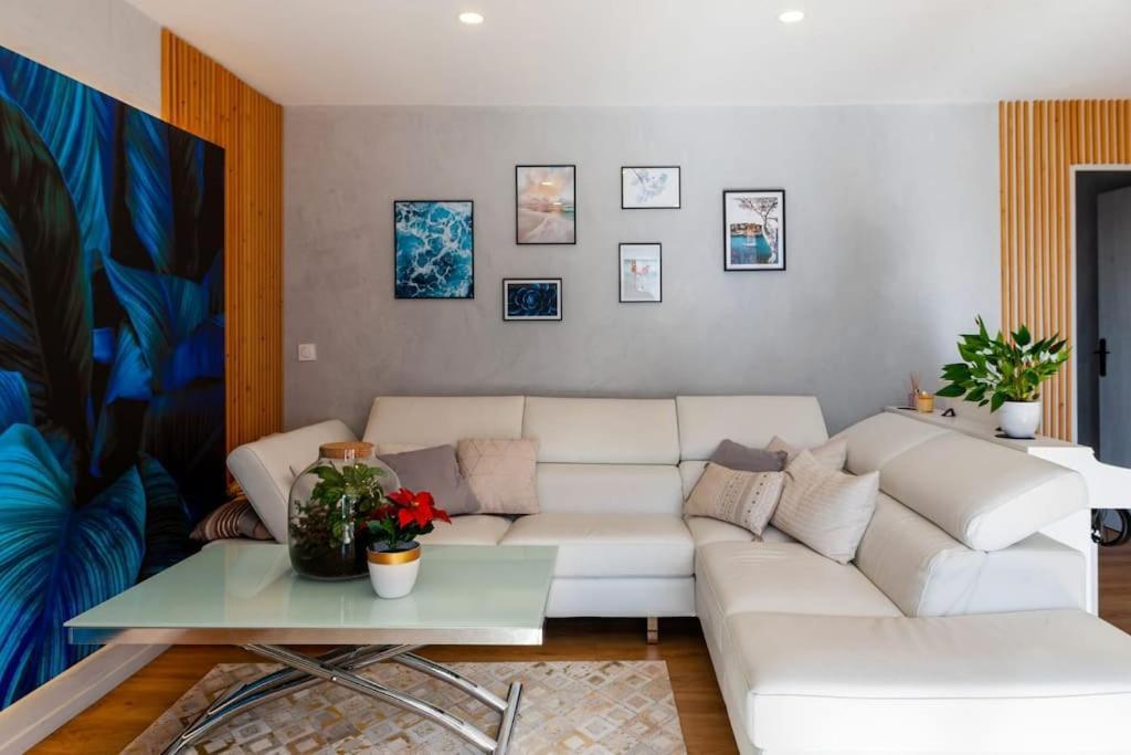 Appartement T3 Le Designer 4E-Terrasse-Climatisation & Netflix à Marseille Extérieur photo