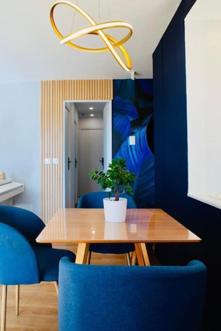 Appartement T3 Le Designer 4E-Terrasse-Climatisation & Netflix à Marseille Extérieur photo